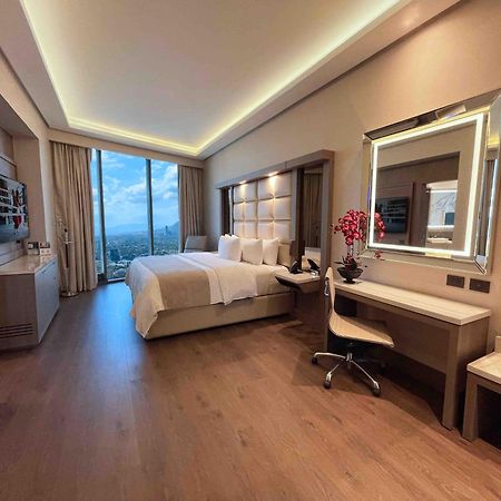 Отель Safi Royal Luxury Metropolitan San Pedro Garza Garcia Экстерьер фото Deluxe room
