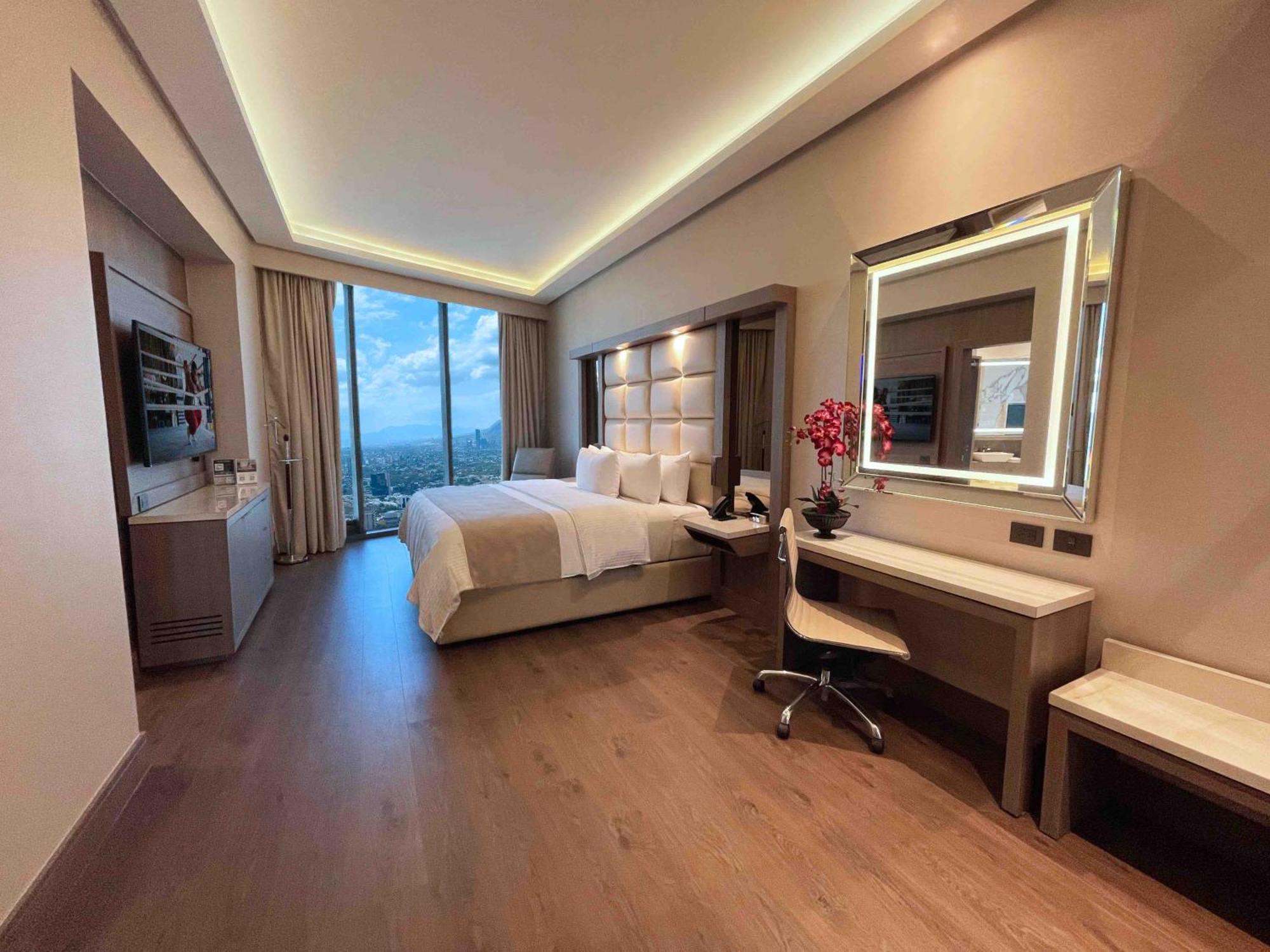 Отель Safi Royal Luxury Metropolitan San Pedro Garza Garcia Экстерьер фото Deluxe room